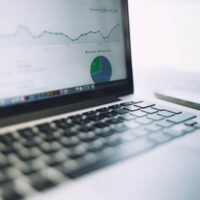 Monitoreo del Tráfico de Sitios Web – Más Allá de Google Analytics