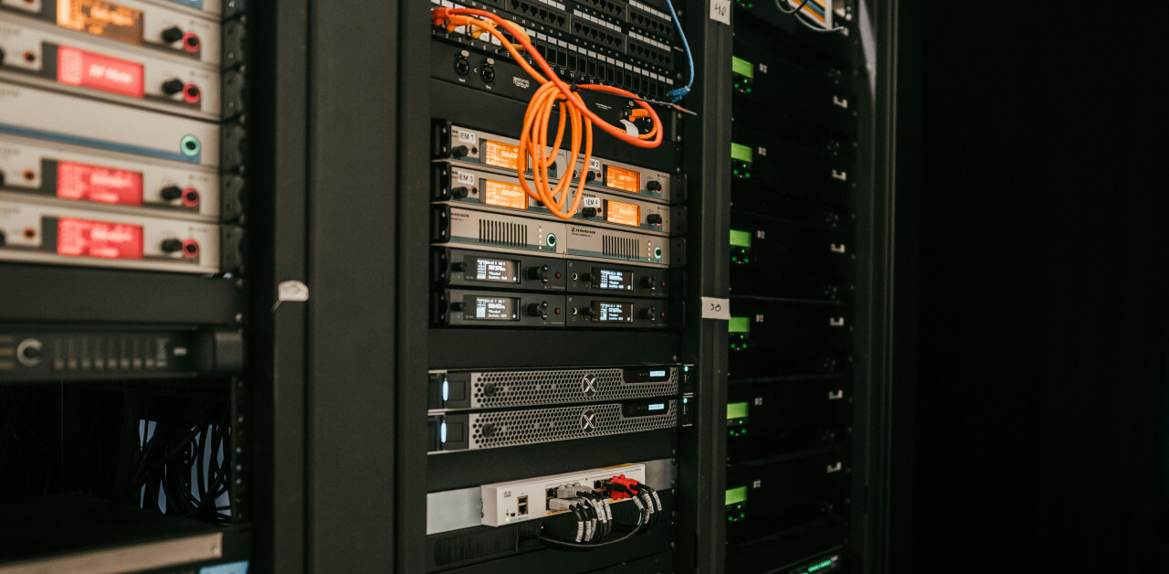 servers